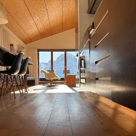 Lama Appartement Aparthotel 4*