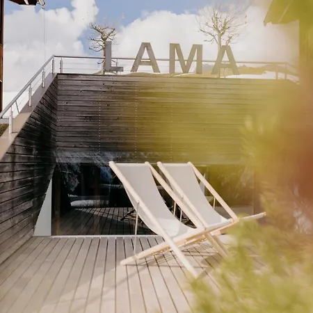 Lama Appartement Aparthotel 4*